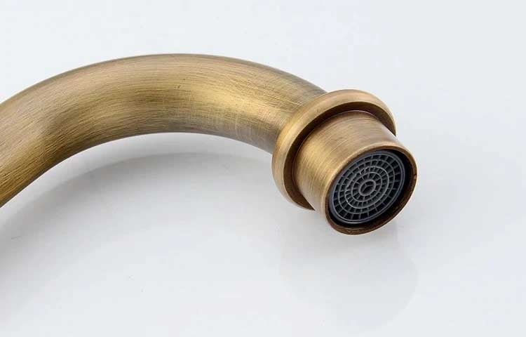 Waschbeckenarmatur Bona Old Gold high 6
