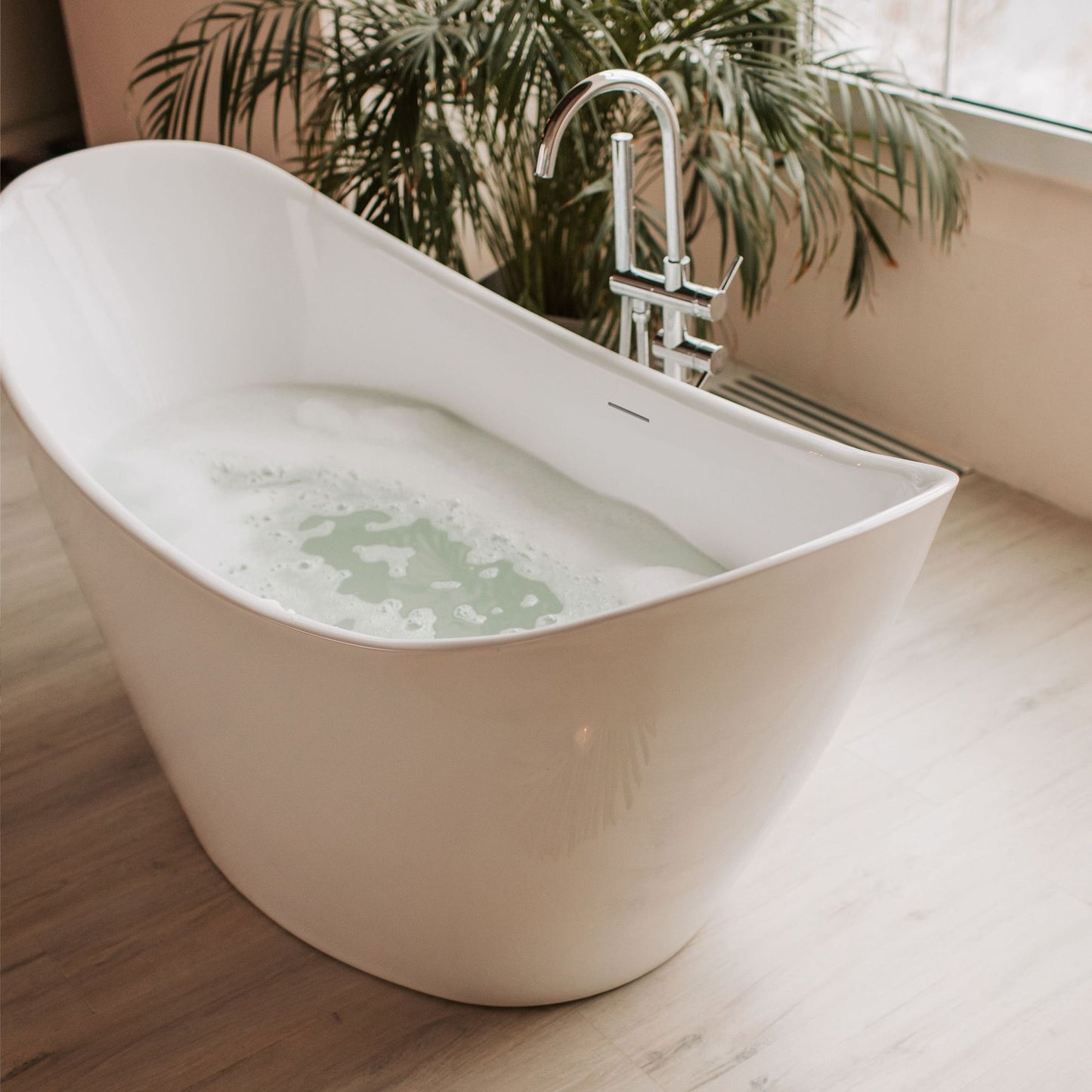 freistehende Badewanne Rea Ferrano 150 2
