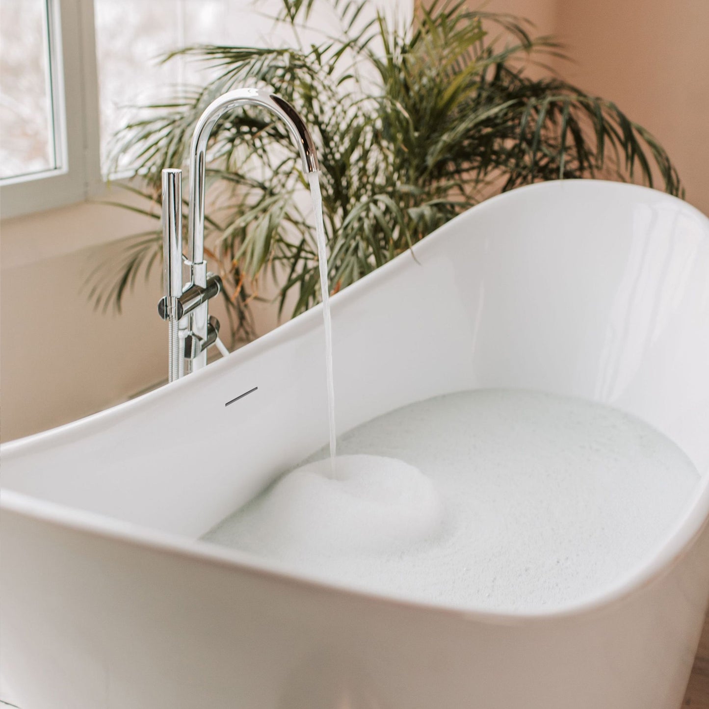 freistehende Badewanne Rea Ferrano 150 5