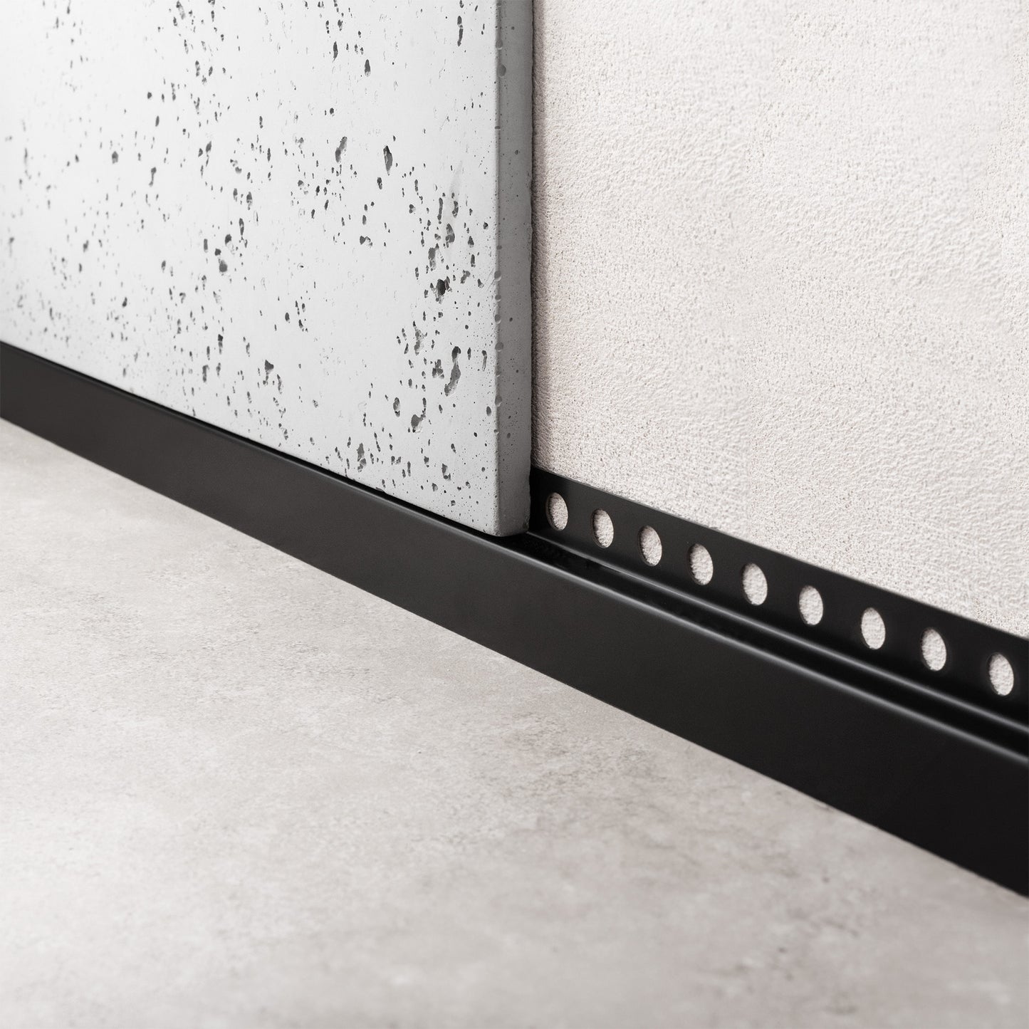 Listwa Brodzikowa Czołowa 130cm Black 2