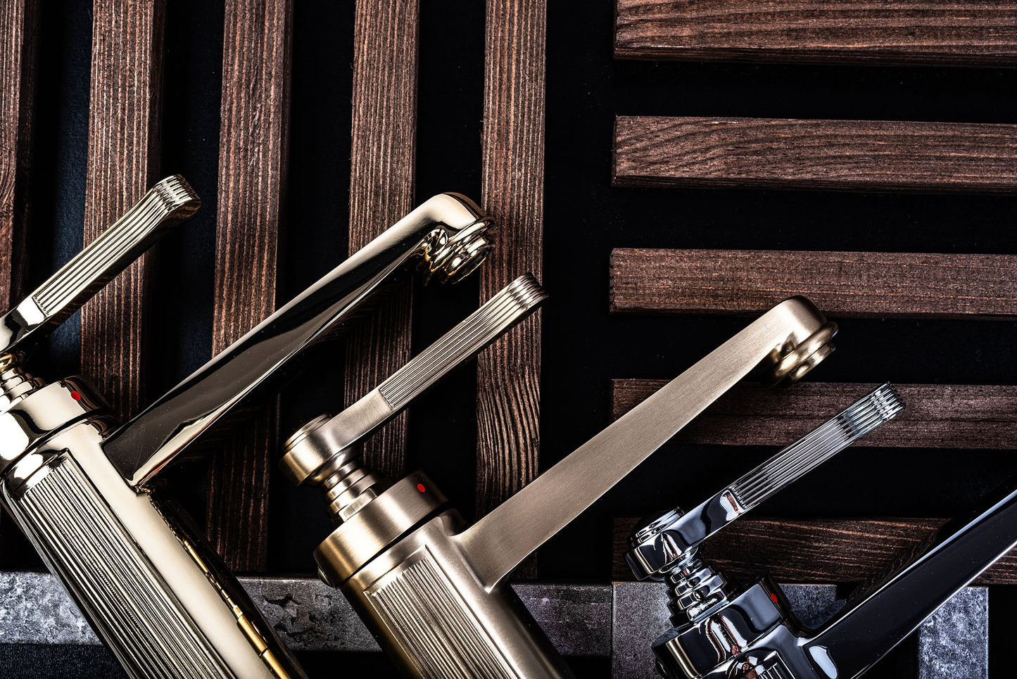 Waschbeckenarmatur Rea Monaco Gold Brush Low 4