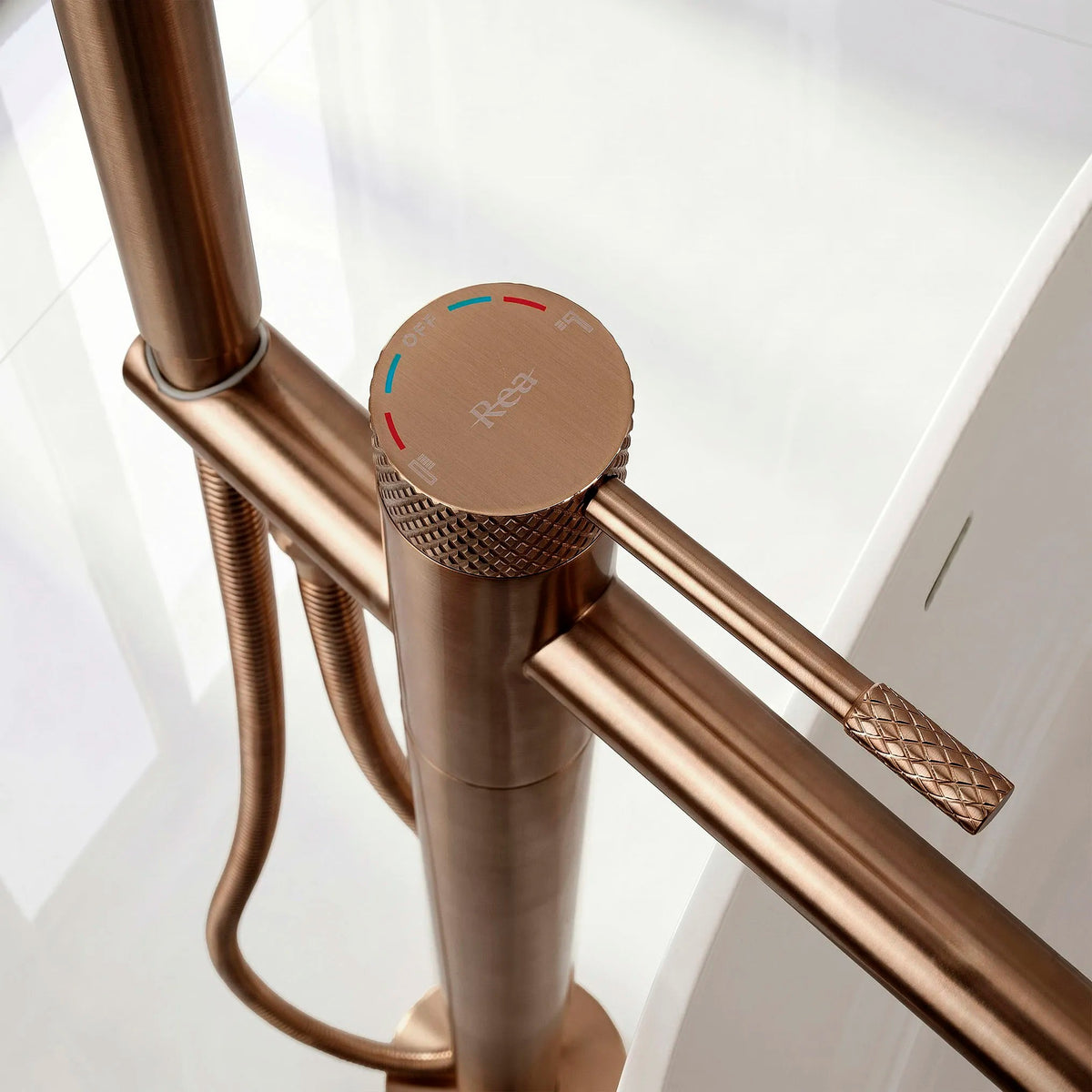 Frei Stehende Armatur Rea Venti Brush Copper 3