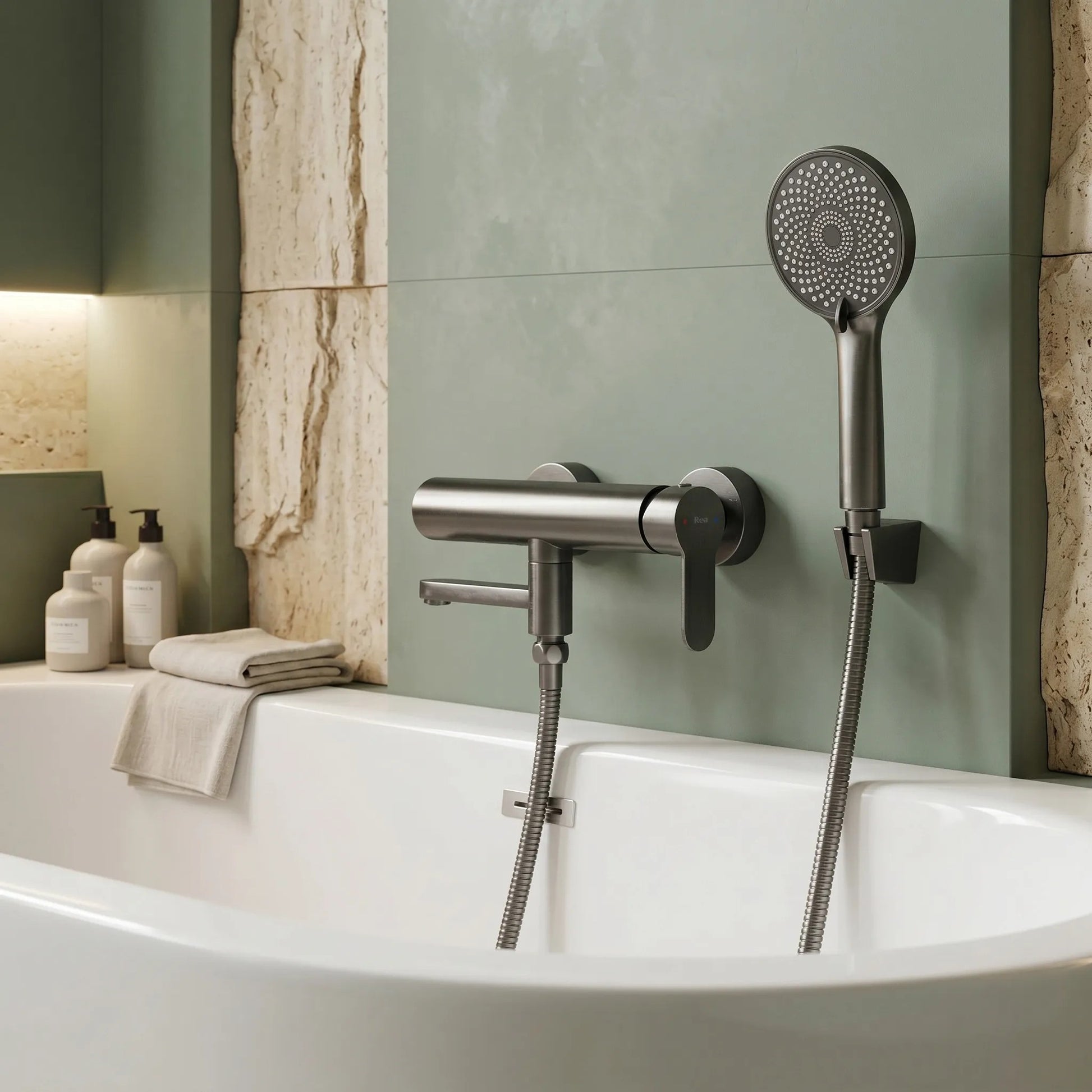 Wannenarmatur Rea Arcos Titan  4