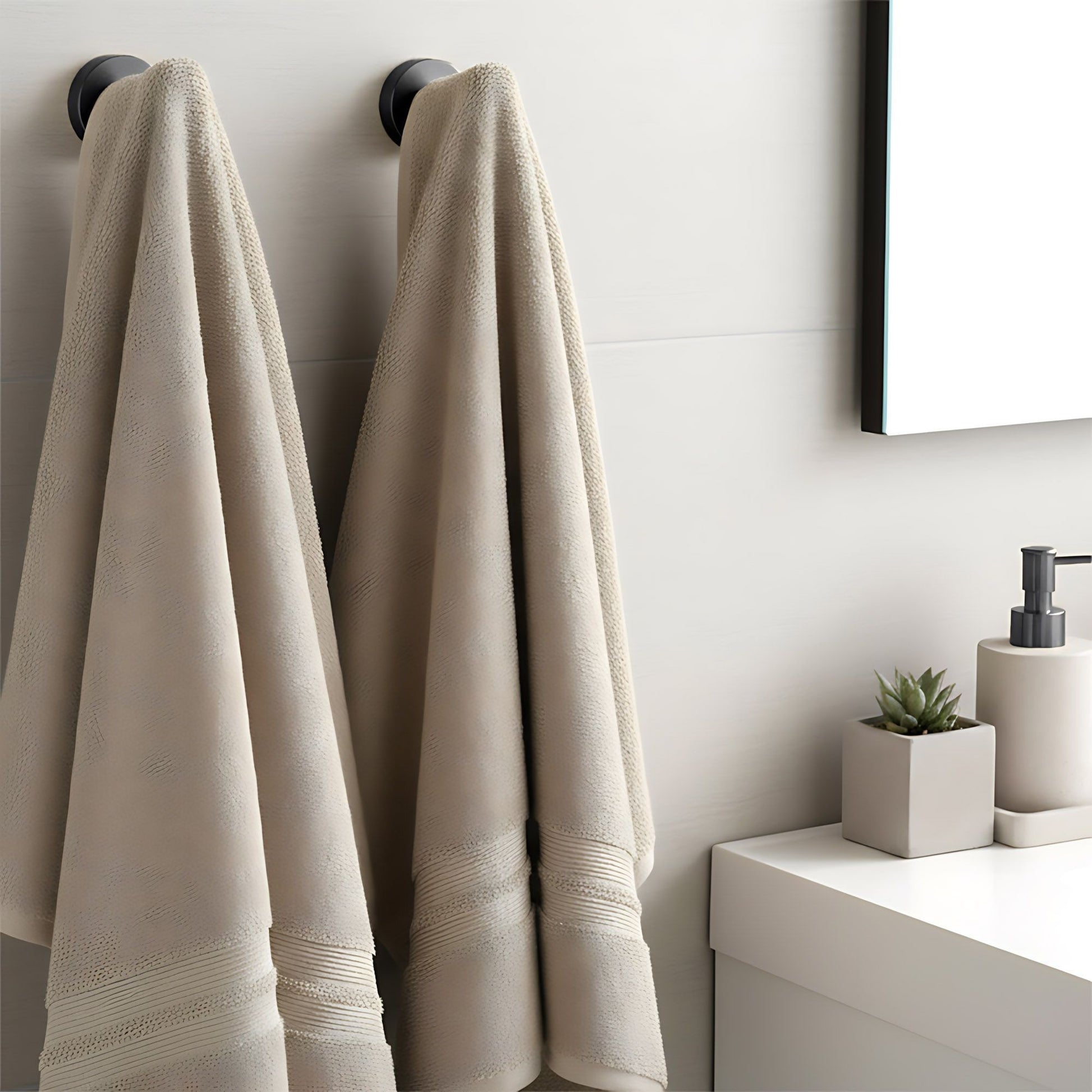 Badezimmer-Accessoire-Set Ari Titan 4-teilig  4