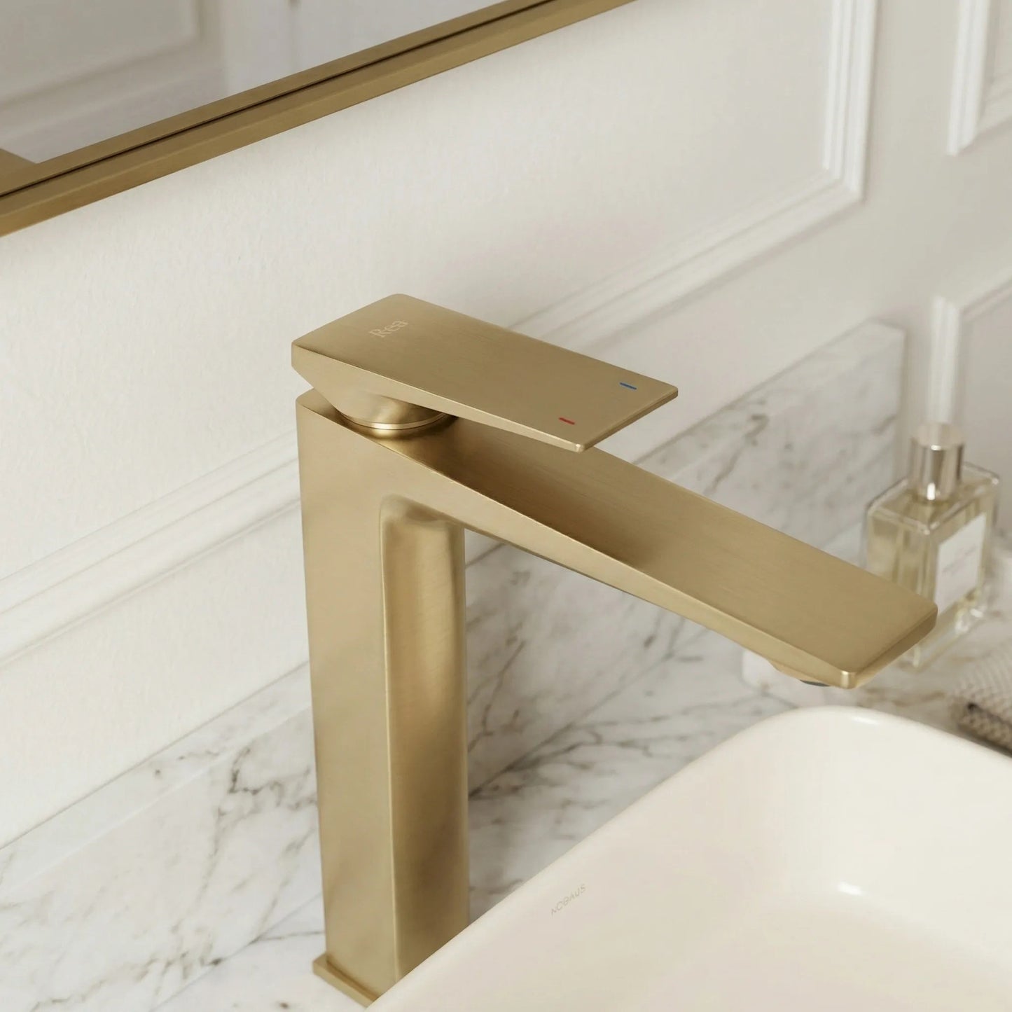 Waschbeckenarmatur PREMIUM Rea Prime Brush Gold High  4