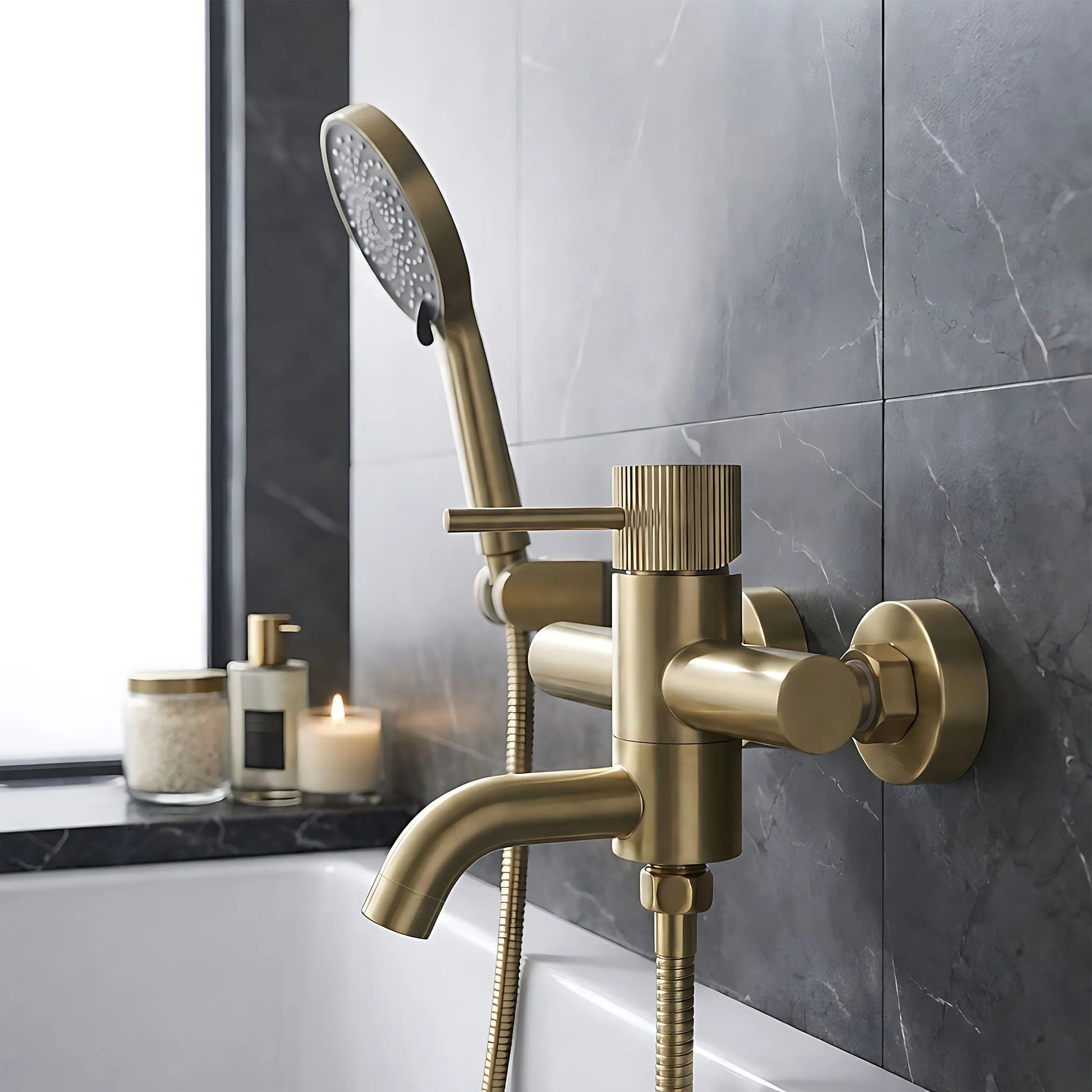 Wannenarmatur Rea Lungo Stripe Gold Brush  5