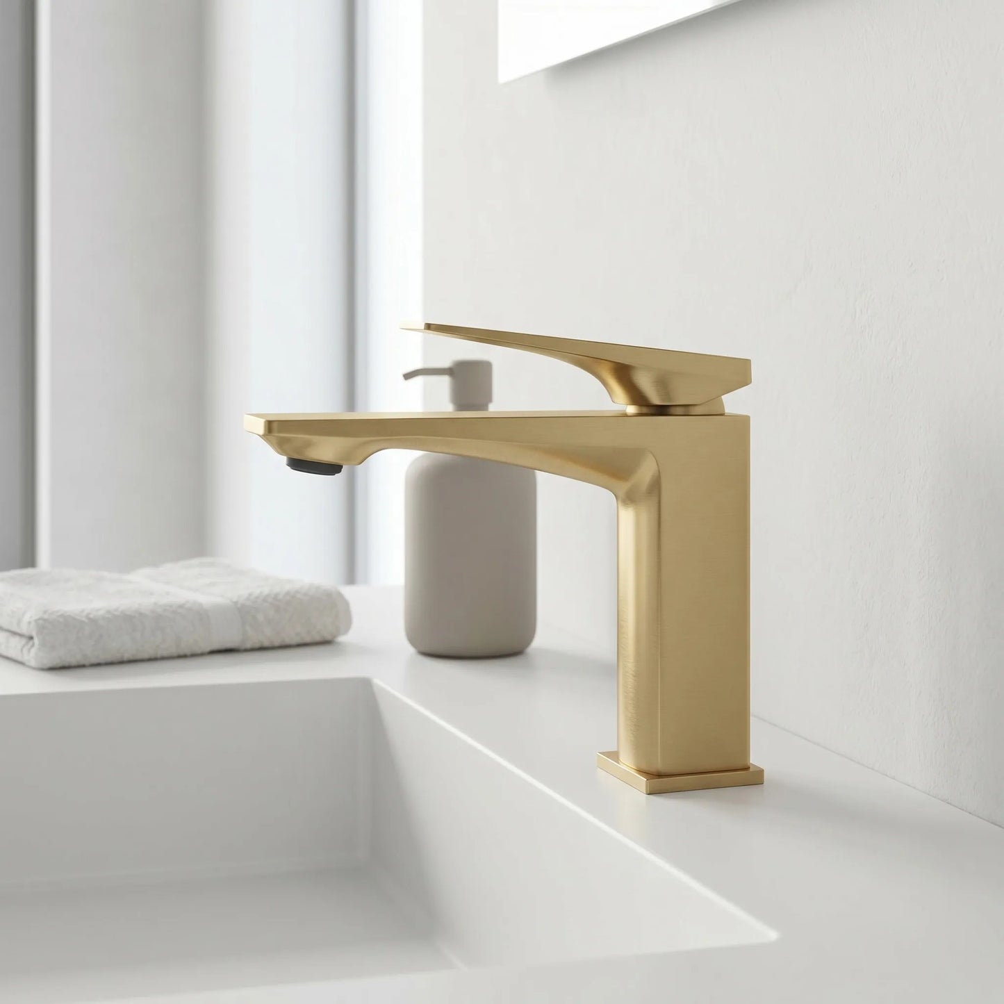 Waschbeckenarmatur PREMIUM Rea Prime Brush Gold Low  5
