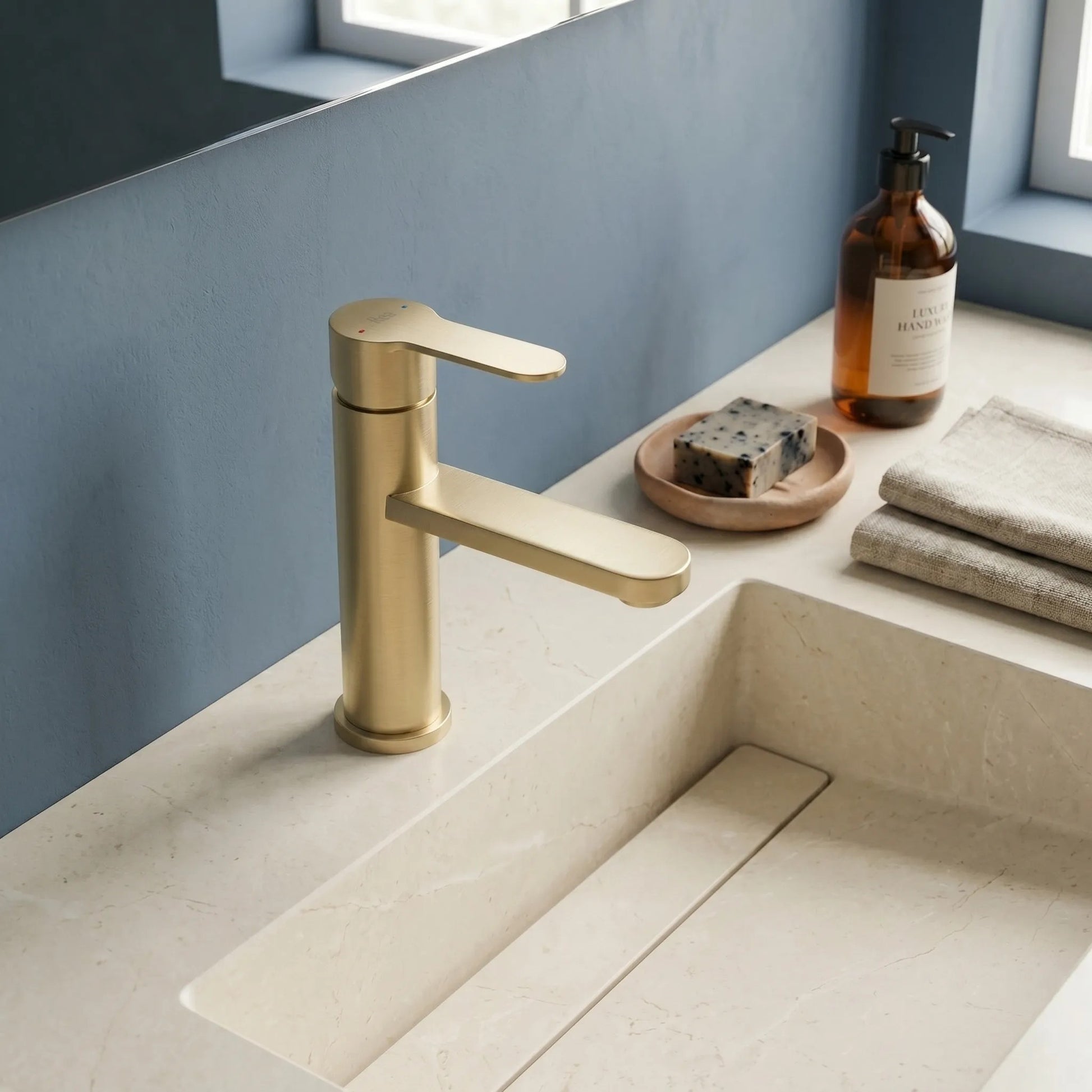 Waschbeckenarmatur Rea Arcos Brush Gold  5