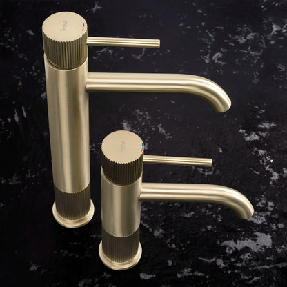 Waschbeckenarmatur Rea Lungo Stripe Brush Gold Low  7