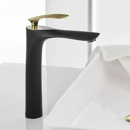 Waschbeckenarmatur Rea Orbit Black Gold high 2