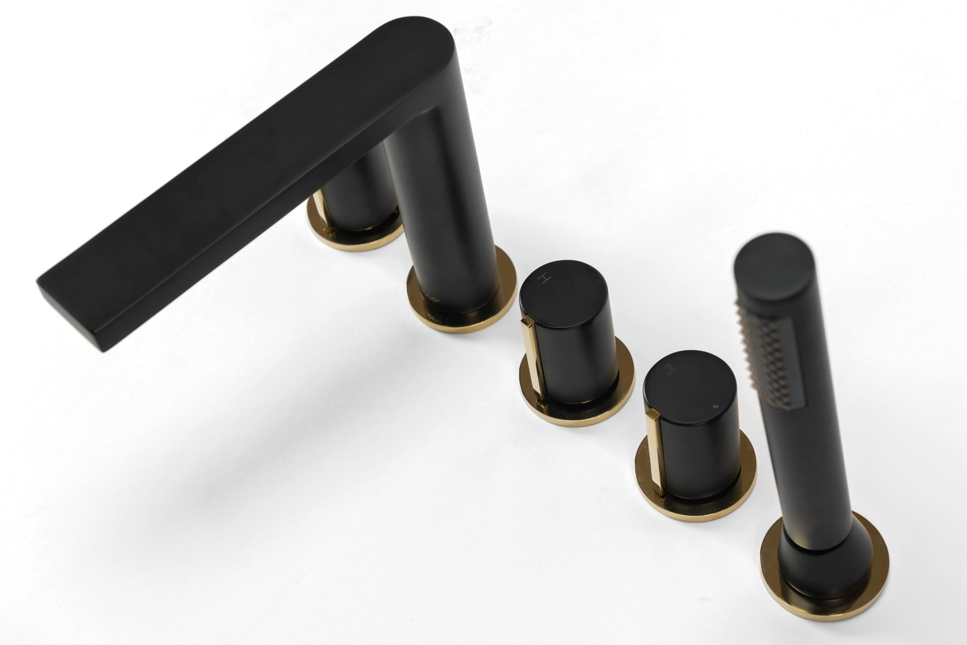 Wannenarmatur Rea ICON Black Matt  3