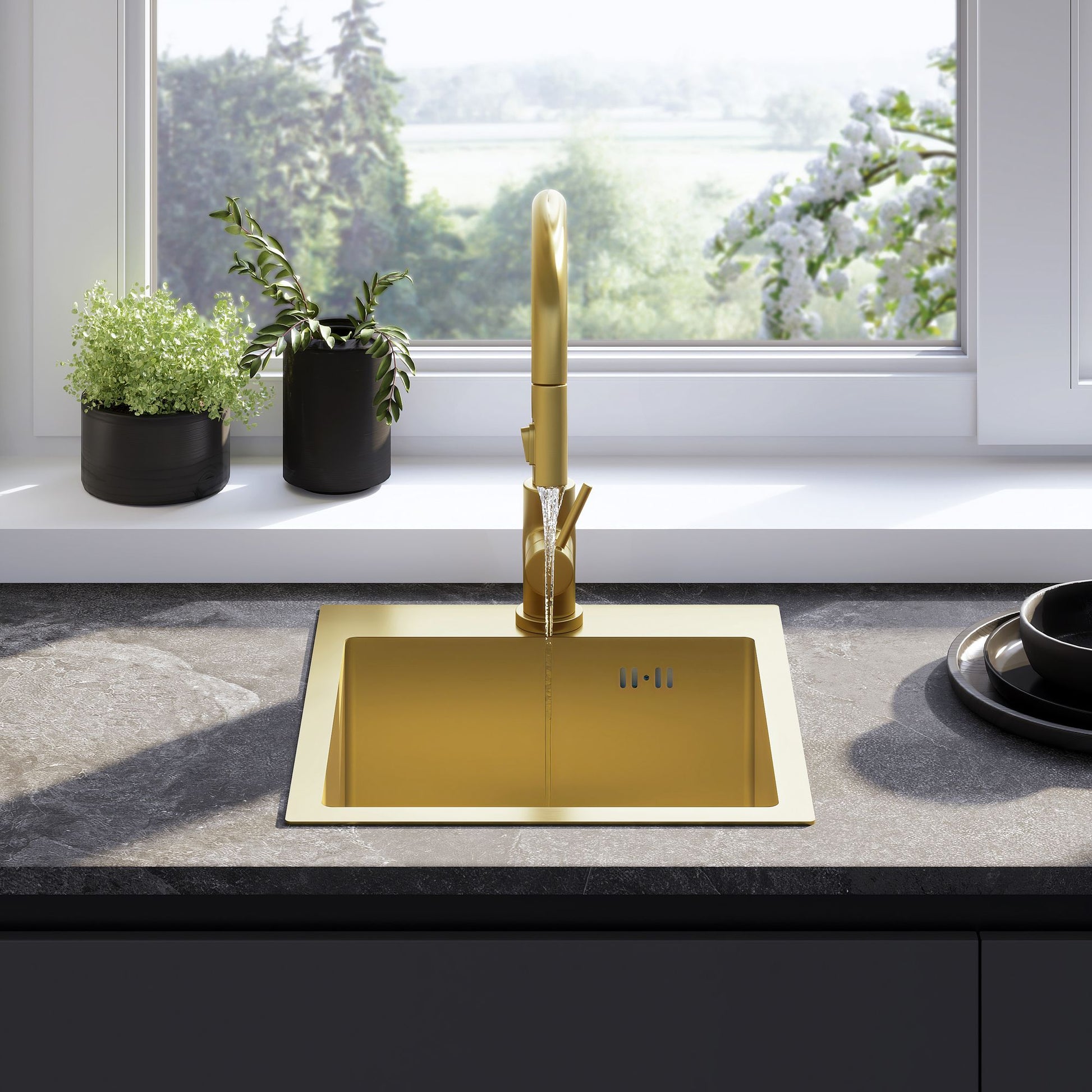 Edelstahlspüle Leo 40 BRUSH GOLD mit Küchenarmatur 3