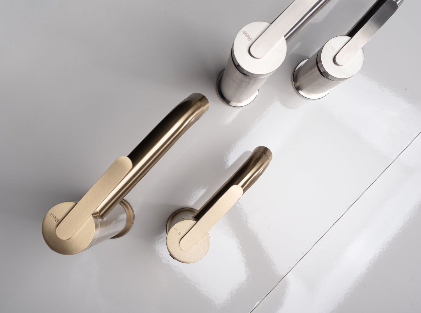 Waschbeckenarmatur Rea Ontario Brush Gold  5