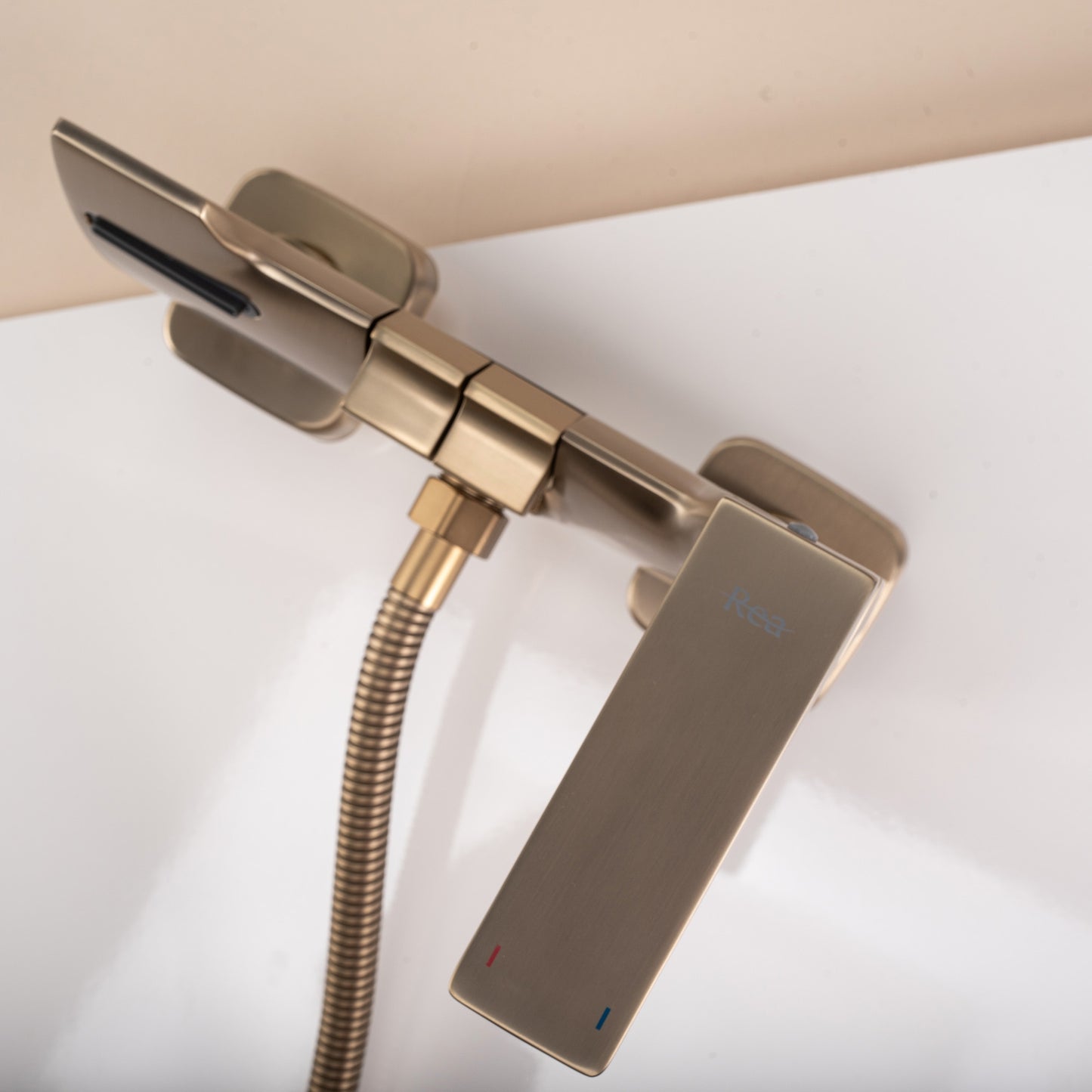 Wannenarmatur Rea Joe Brush Gold  6