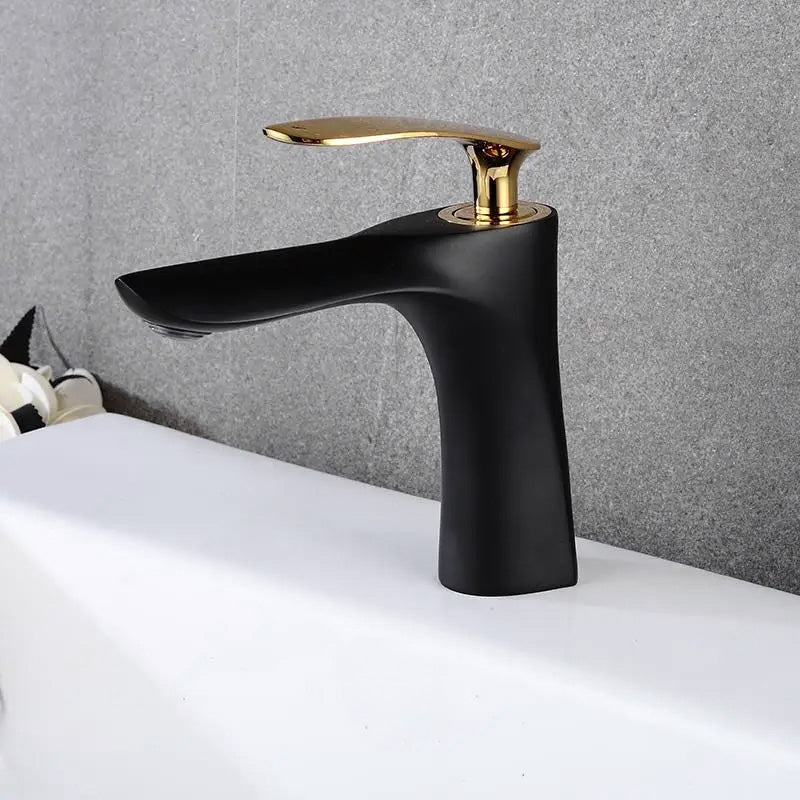 Waschbeckenarmatur Rea Orbit Black Gold low  6