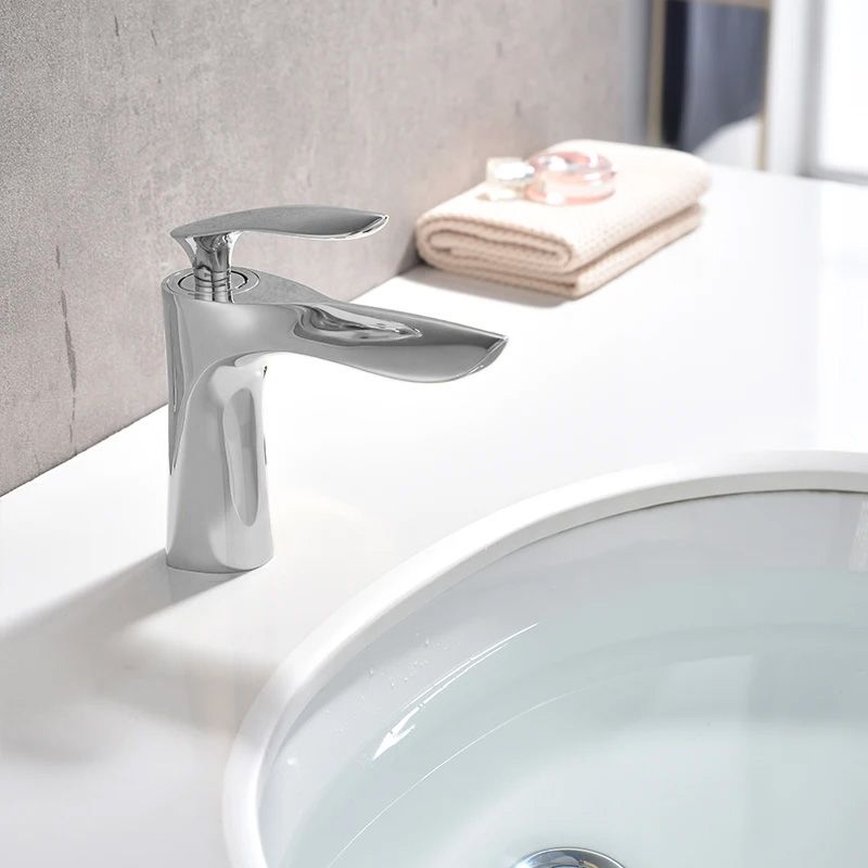 Waschbeckenarmatur Rea Orbit Chrom Low  2